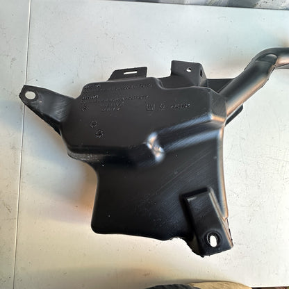 2014-2019 CHEVROLET CORVETTE C7 WASHER FLUID RESERVOIR TANK OEM