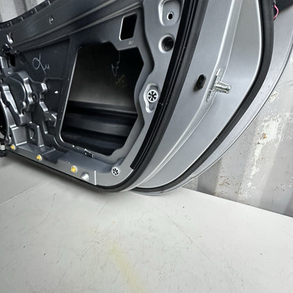 2014 2015 2016 2017 2018 2019 CHEVY CORVETTE C7 RIGHT DOOR SHELL OEM RH Silver