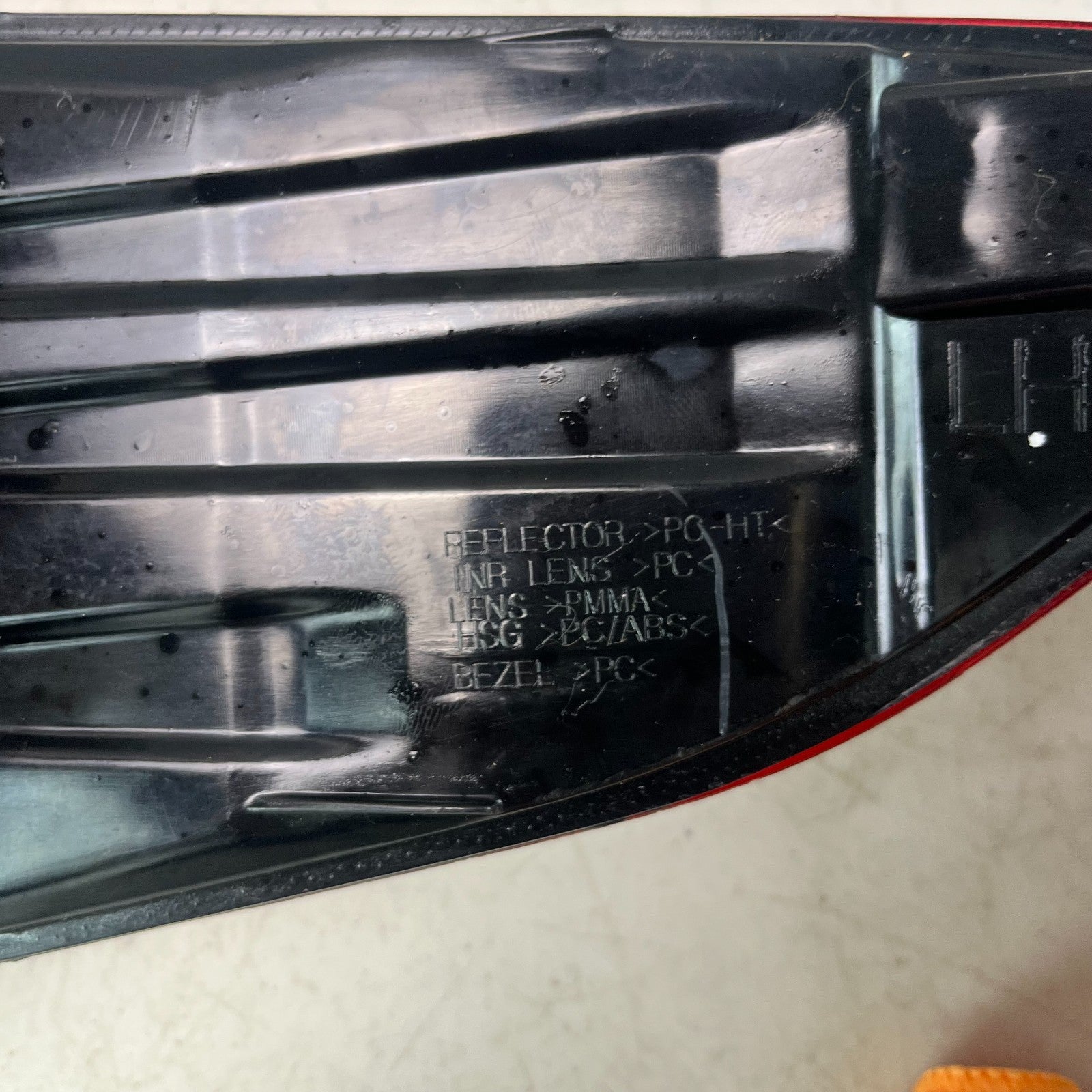 2015-2017 HYUNDAI SONATA REAR LEFT DRIVER OUTER TAIL LIGHT LAMP 92401-C2000 OEM