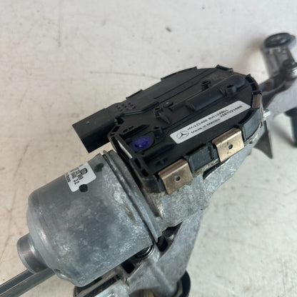 2015-2018 MERCEDES W205 C300 FRONT WINDSHIELD WIPER LINKAGE W/ MOTOR A2058200740