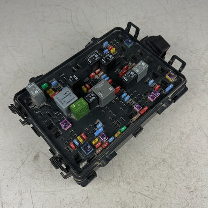 2014-2019 CHEVROLET CORVETTE C7 UNDER HOOD RELAY FUSE BOX ASSEMBLY 23189699 OEM