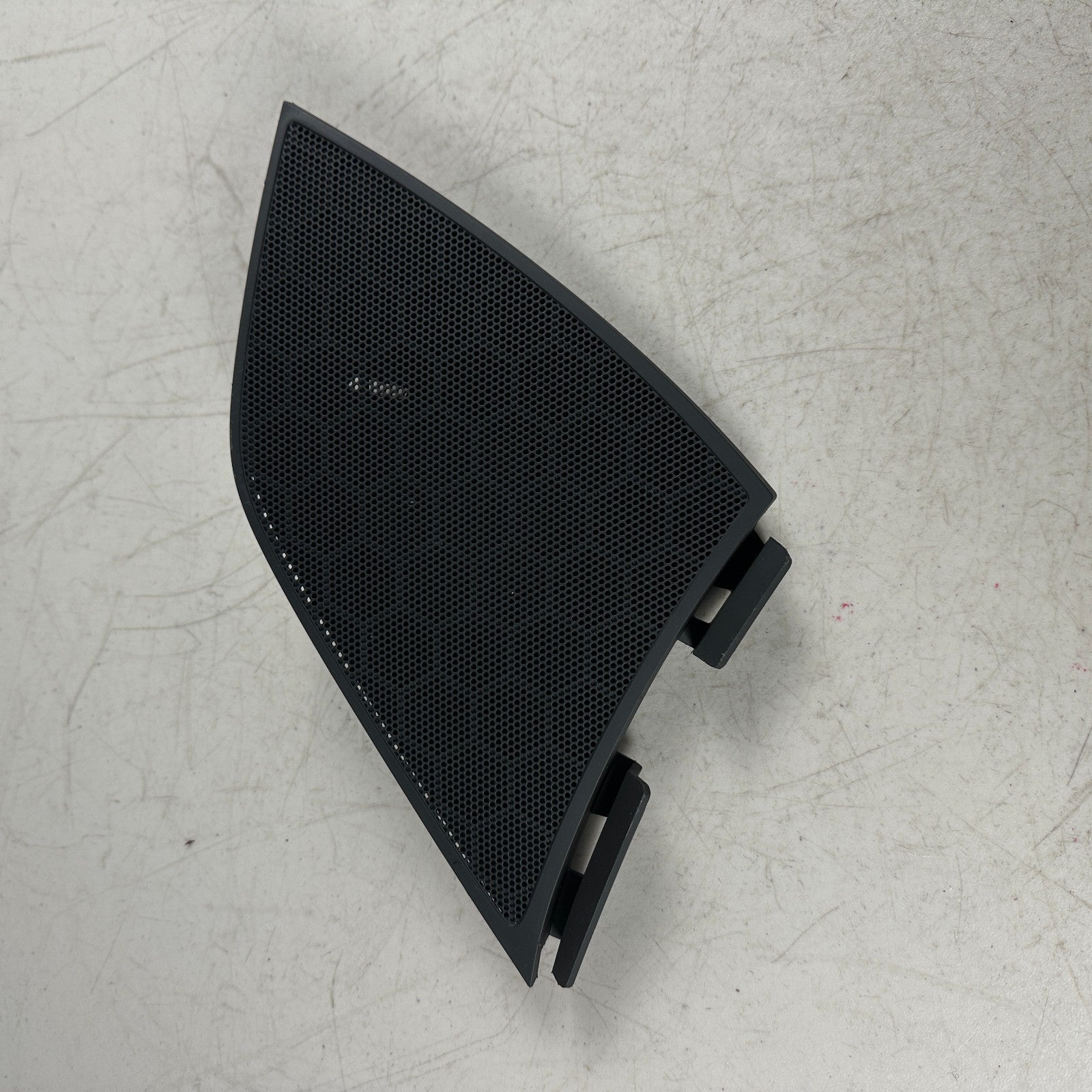 2014-19 CHEVROLET CORVETTE C7 FRONT RIGHT SIDE TWEETER SPEKAER GRILLE COVER OEM