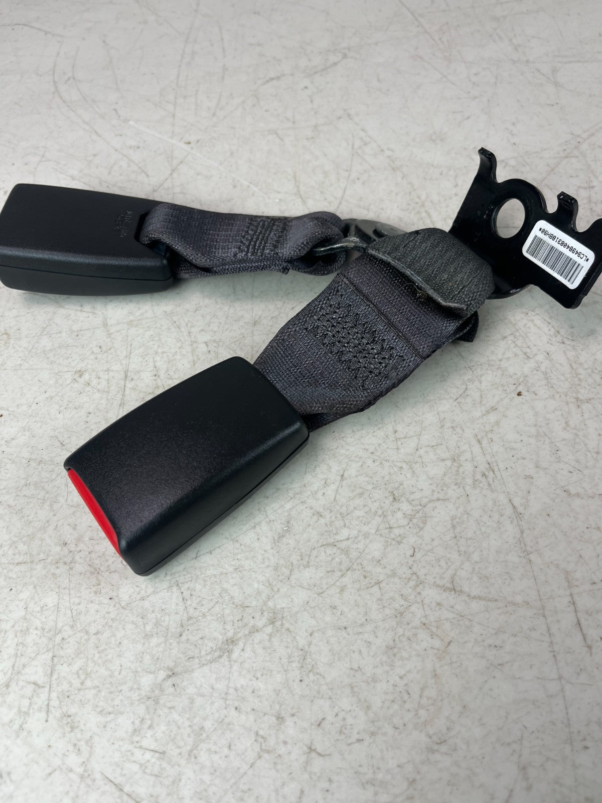 2008-14 CADILLAC CTS-V REAR CENTER MIDDLE SEAT BELT RECEIVER BUCKLE 2020508 OEM