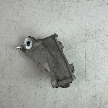 2014-2019 CHEVROLET CORVETTE C7 FRONT LEFT SIDE STABILIZER SWAY BAR BRACKET OEM