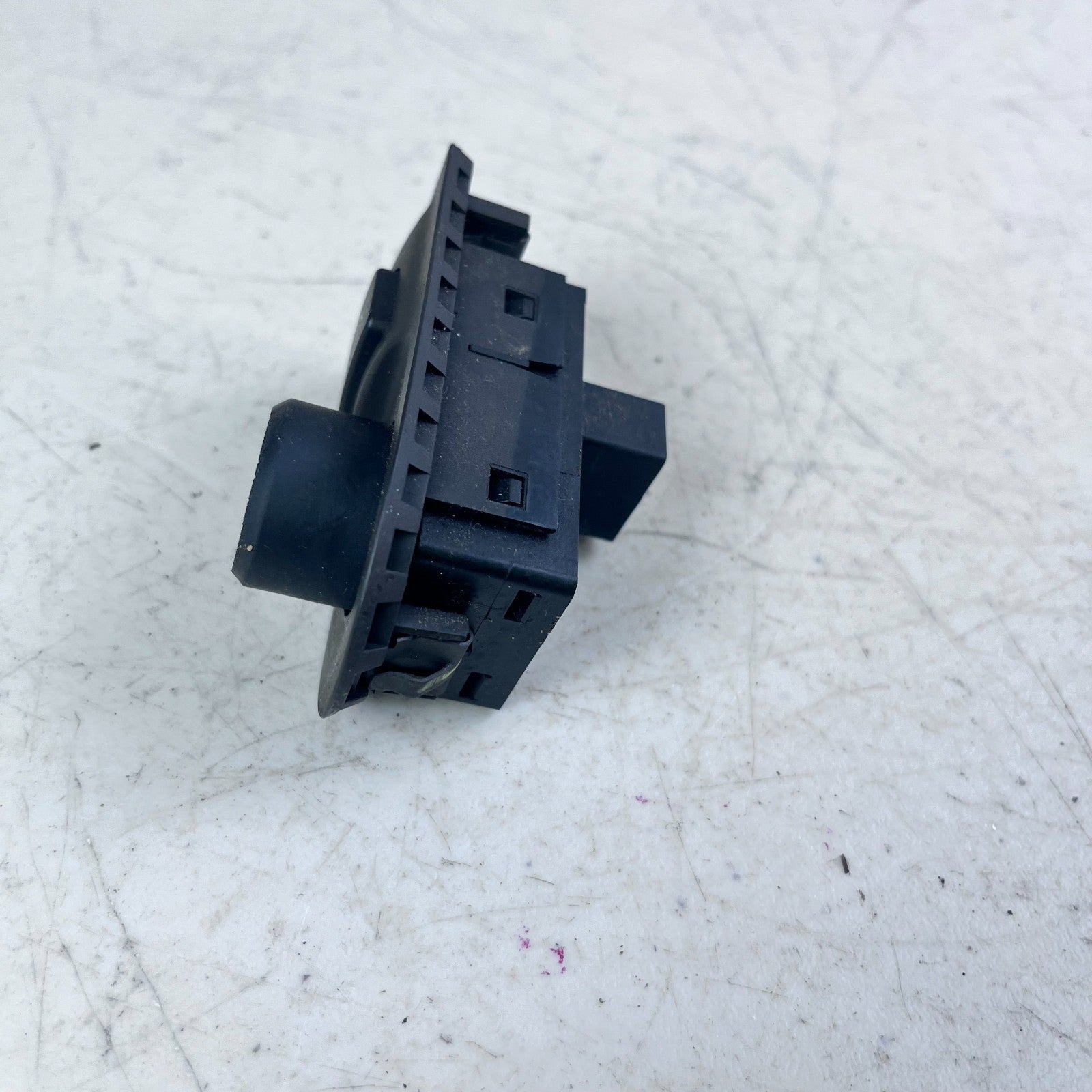 2010-2015 CHEVROLET CAMARO HEADS UP DISPLAY HUD ADJUSTMENT SWITCH 92224604 OEM