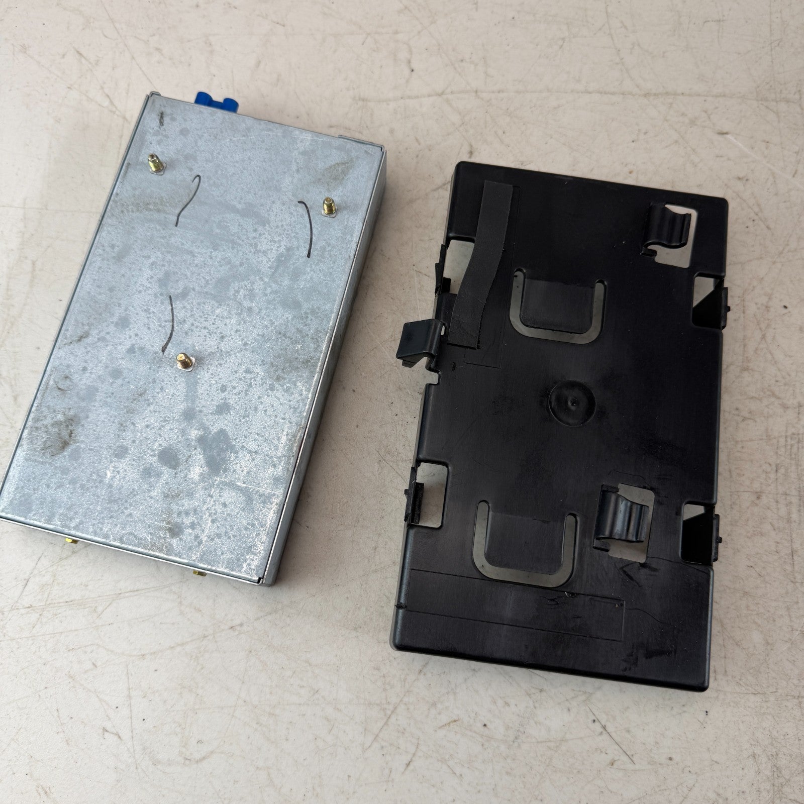 2005-2008 CHEVROLET CORVETTE C6 SATELLITE RADIO RECEIVER MODULE 22729350 OEM
