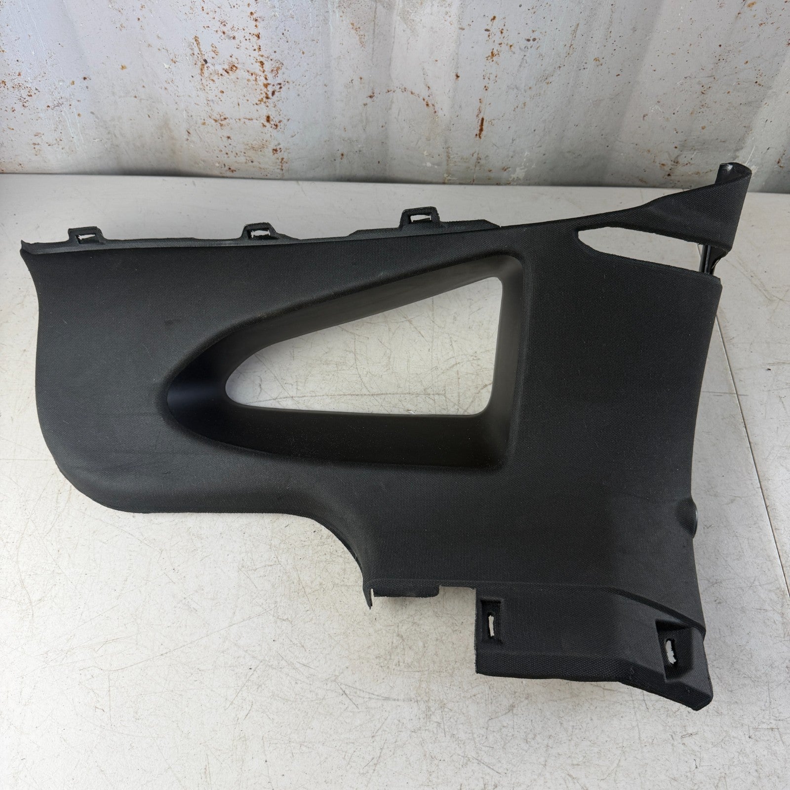 14-19 CHEVROLET CORVETTE C7 REAR RIGHT DRIVER QUARTER WINDOW TRIM 23114076 OEM