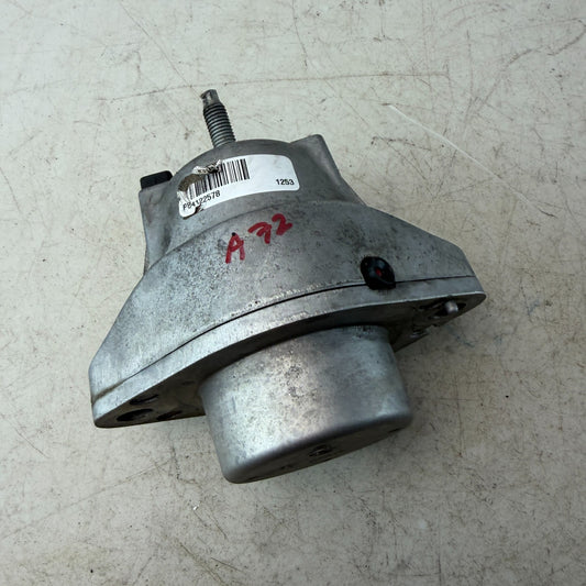 2017-2024 CHEVY CAMARO FRONT RIGHT PASSENGER SIDE ENGINE MOTOR MOUNT 84122578