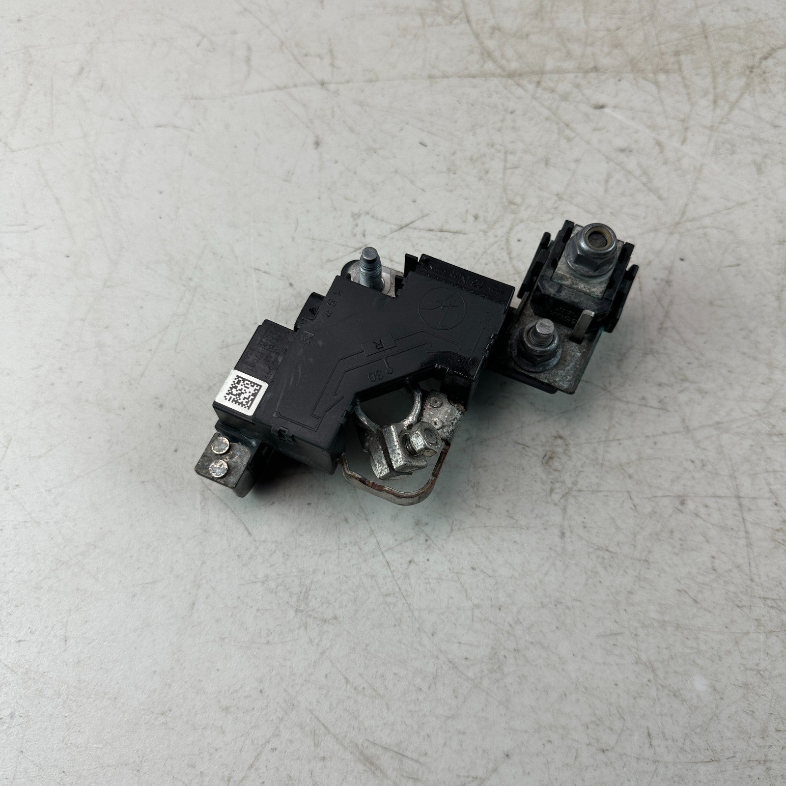2015-2021 MERCEDES C300 BATTERY TERMINAL CURRENT SENSOR CONNECTOR A2469067901