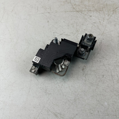 2015-2021 MERCEDES C300 BATTERY TERMINAL CURRENT SENSOR CONNECTOR A2469067901