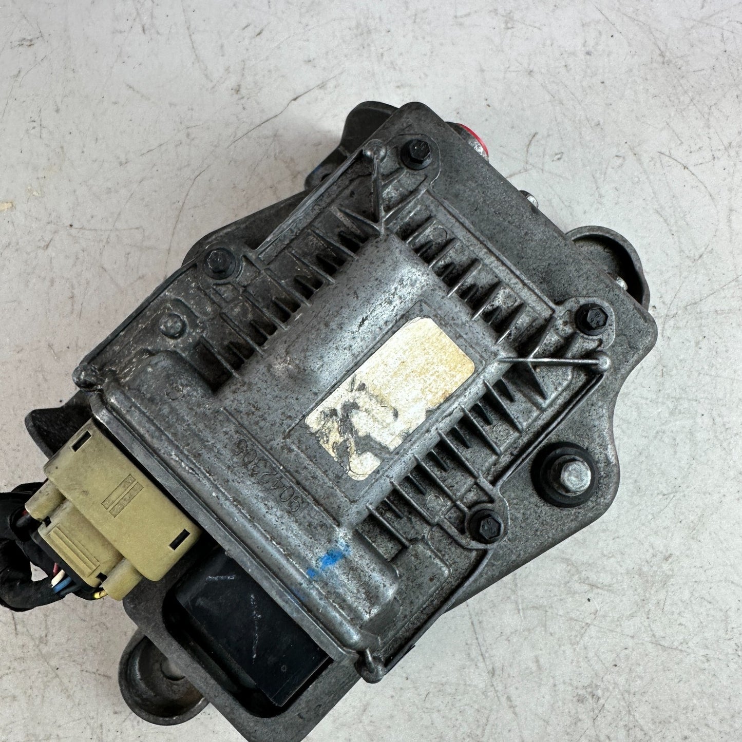2016-2024 CHEVROLET CAMARO DIFFERENTIAL ACTUATOR LOCK CONTROL MODULE 9042305 OEM