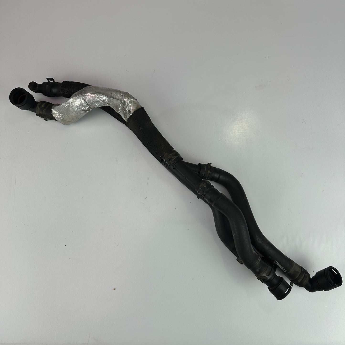 2014-2019 CHEVROLET CORVETTE C7 RADIATOR COOLANT RESERVOIR HOSE PIPES 22768503