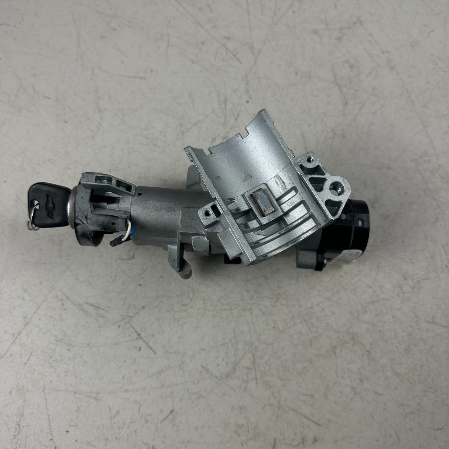 2010-2015 CHEVROLET CAMARO SS IGNITION SWITCH LOCK CYLINDER W/ KEY 23126267 OEM