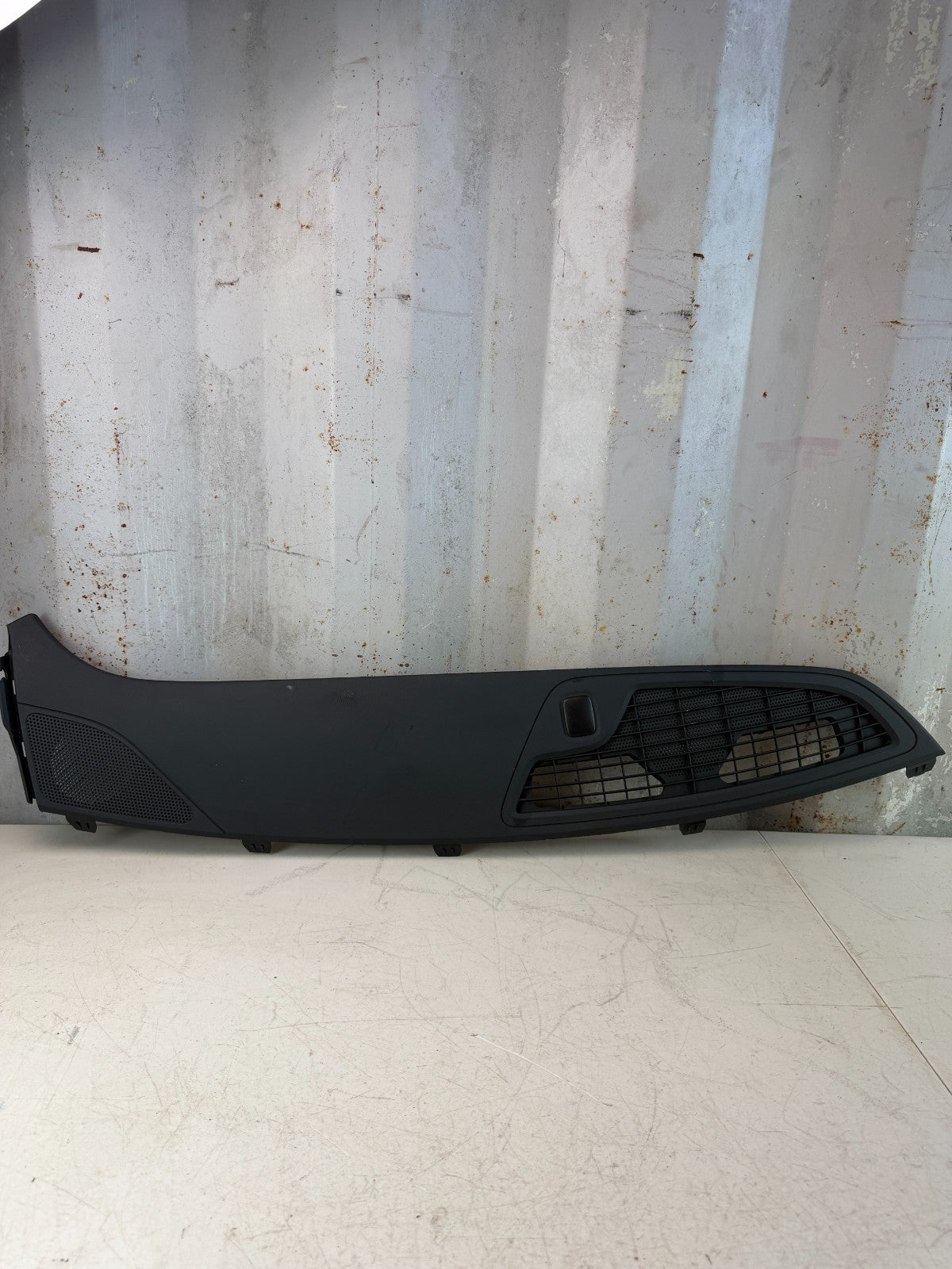 2016-2024 CHEVROLET CAMARO DASH DASHBOARD DEFROST GRILLE COVER TRIM PANEL OEM