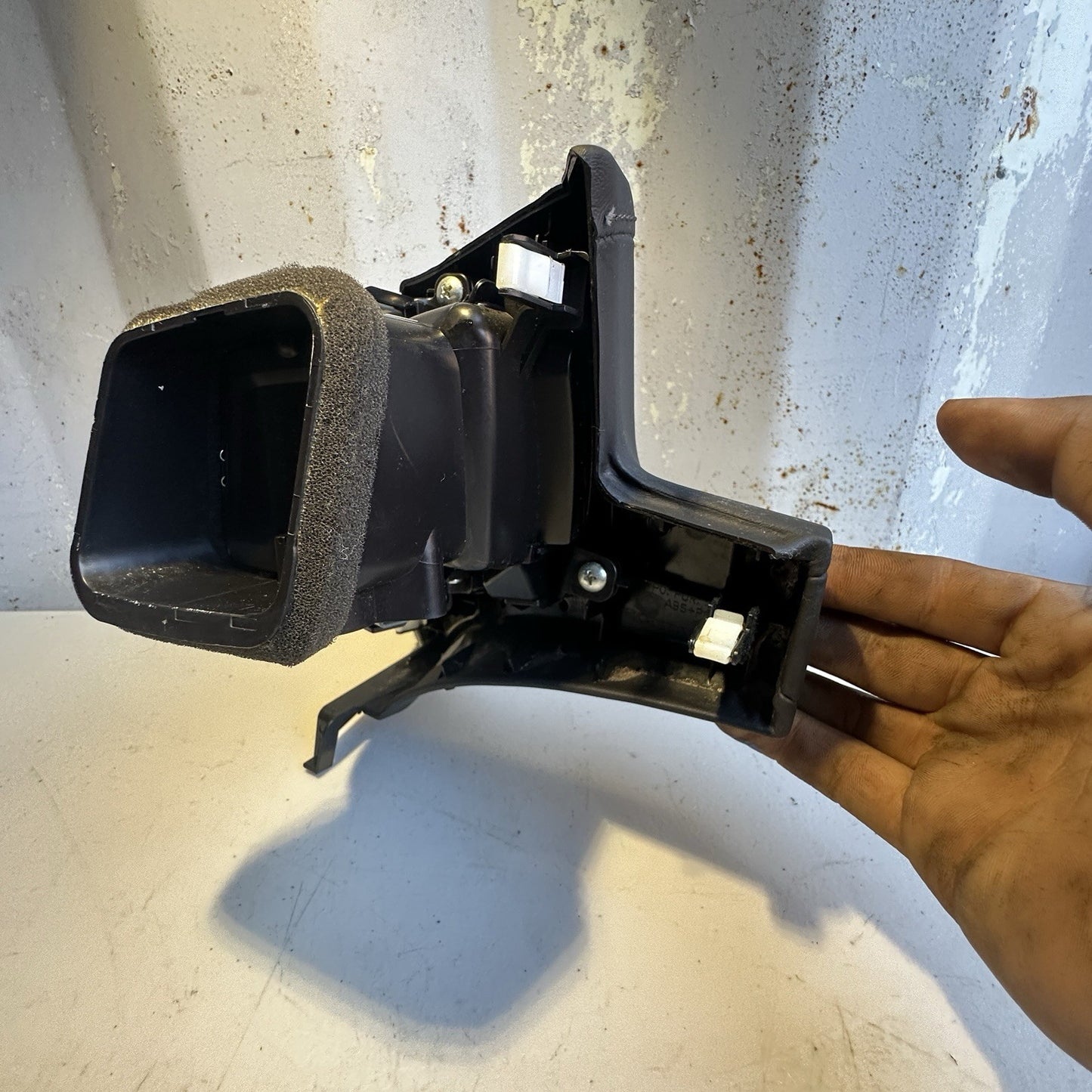 2014-2017 Acura RLX OEM Left Front Center Dash A/C Air Vent