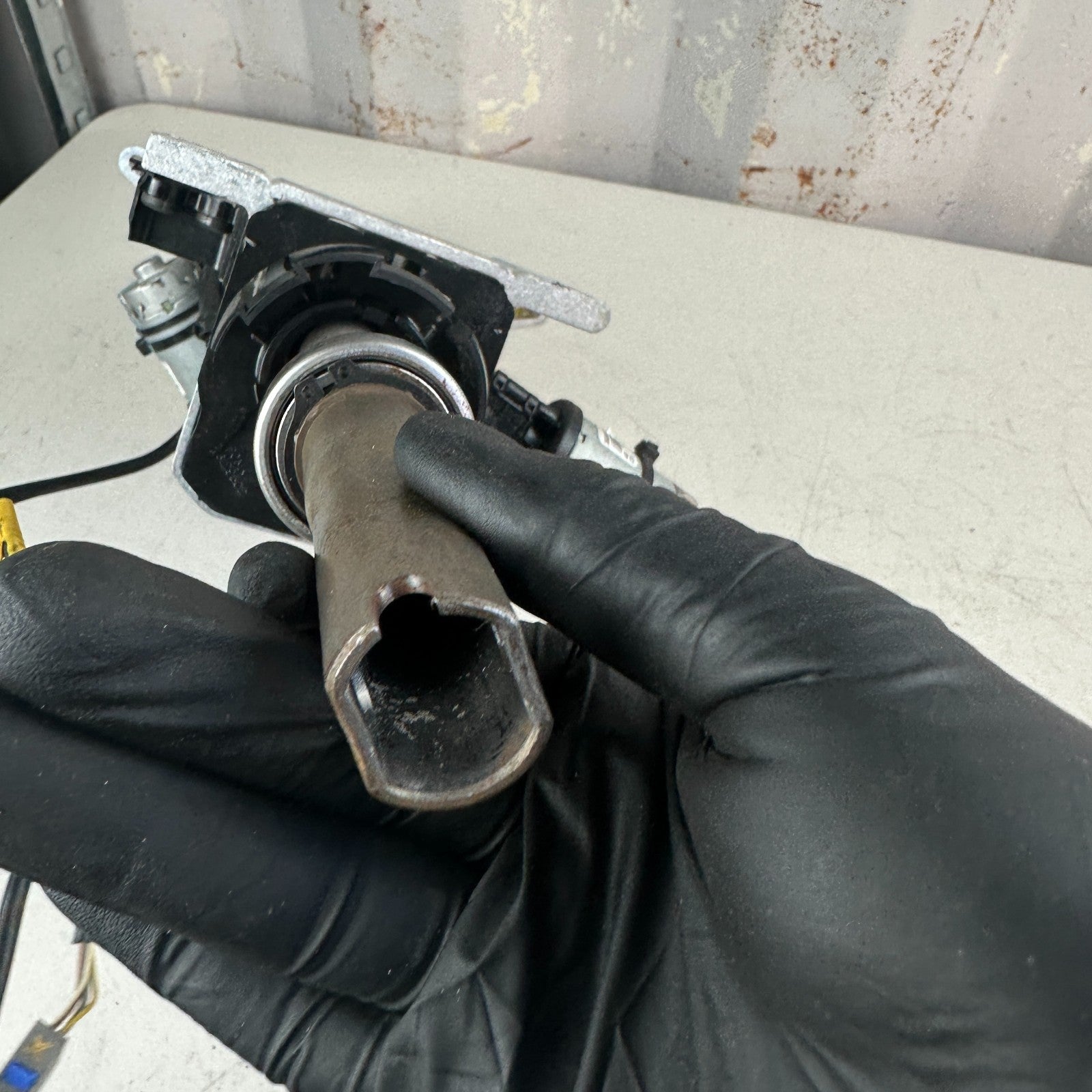 2014-2019 CHEVROLET CORVETTE POWER STEERING WHEEL COLUMN ASSEMBLY 23448706 OEM
