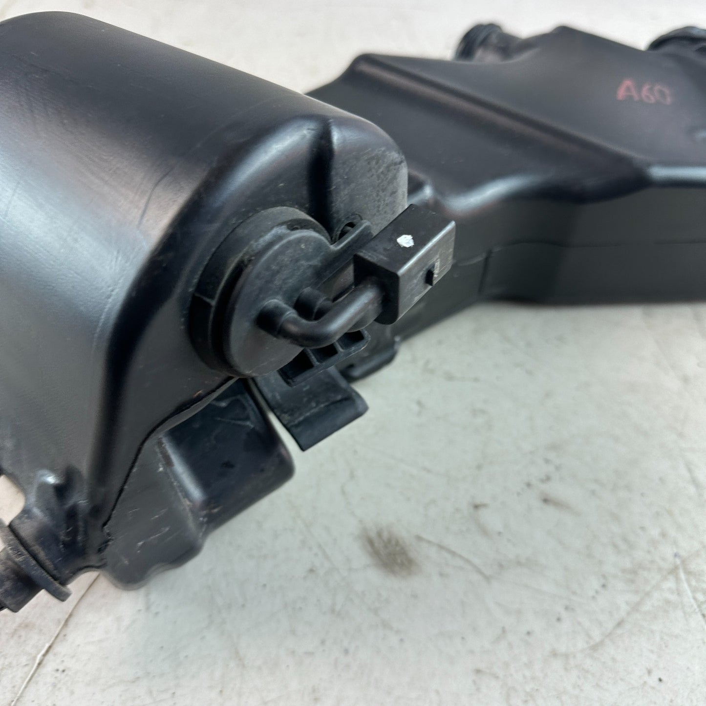2015-2023 MERCEDES W205 C300 FRONT WIPER WASHER RESERVOIR BOTTLE A2058600260 OEM