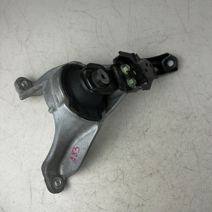2017-2019 HONDA CR-V FRONT RIGHT PASSENGER SIDE ENIGNE MOTOR SUPPORT MOUNT OEM
