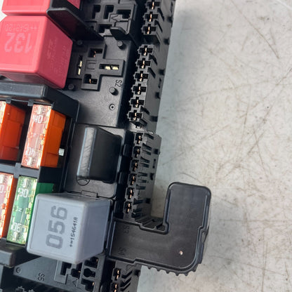 2015-2021 MERCEDES C300 REAR COMPARTMENT FUSE BOX RELAY MODULE UNIT A2059068501