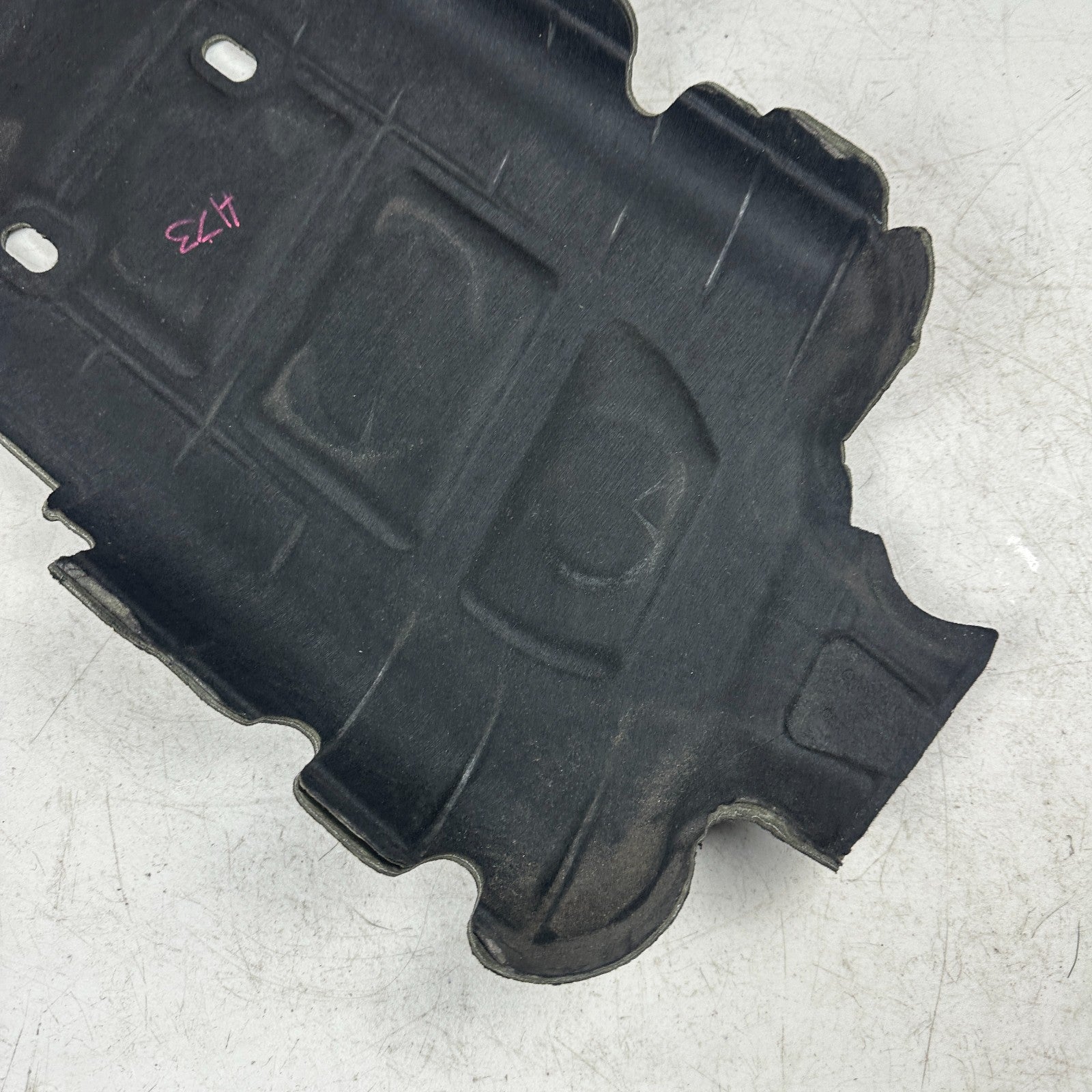 16-24 CHEVROLET CAMARO INTAKE MANIFOLD COVER INSULATOR BLACK 12646904 OEM