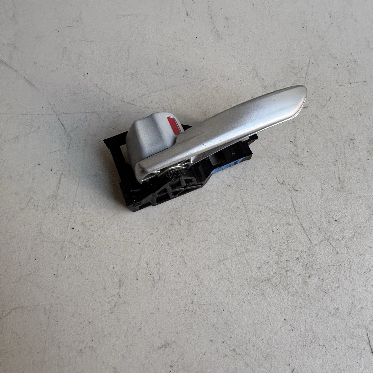 2018-2024 TOYOTA CAMRY FRONT OR REAR DRIVER SIDE DOOR INTERIOR INSIDE HANDLE OEM