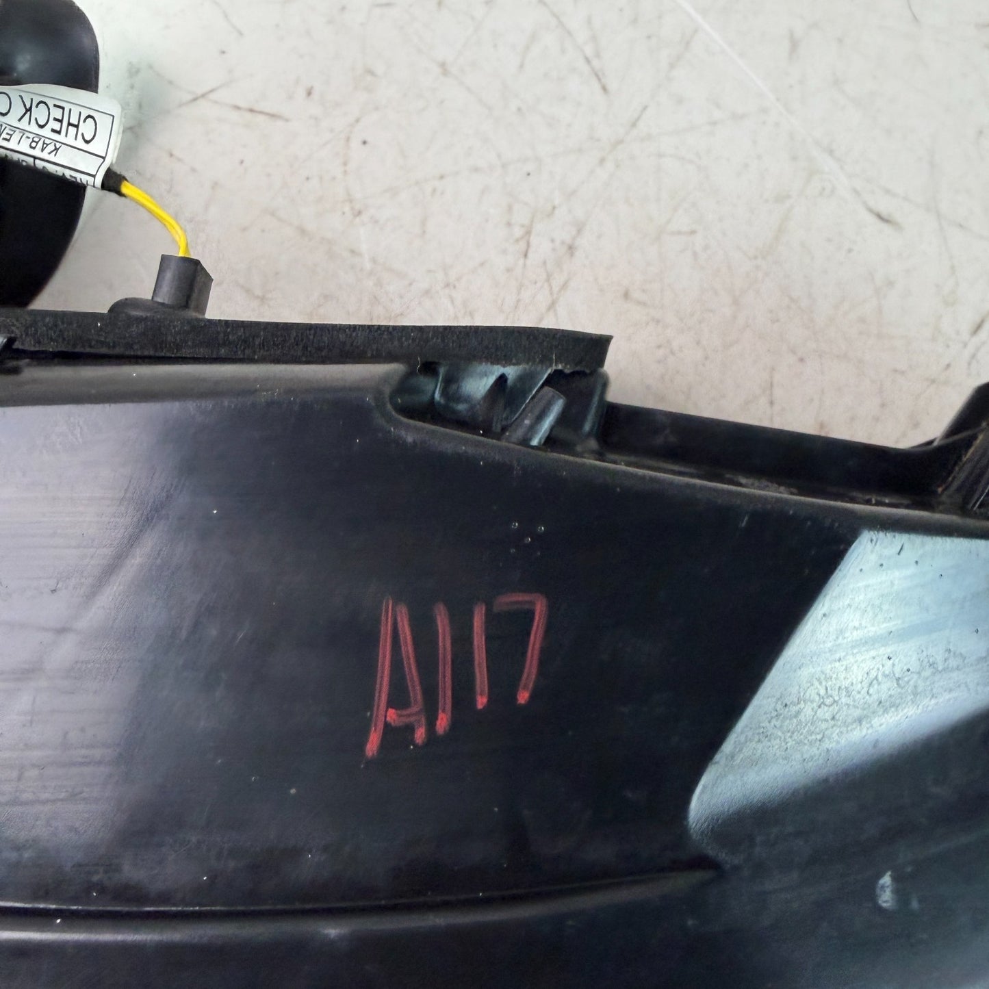 2017-2024 MASERATI LEVANTE REAR LEFT DRIVER SIDE OUTER TAIL LIGHT LAMP 20670121