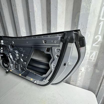2014 2015 2016 2017 2018 2019 CHEVY CORVETTE C7 RIGHT DOOR SHELL OEM RH Silver