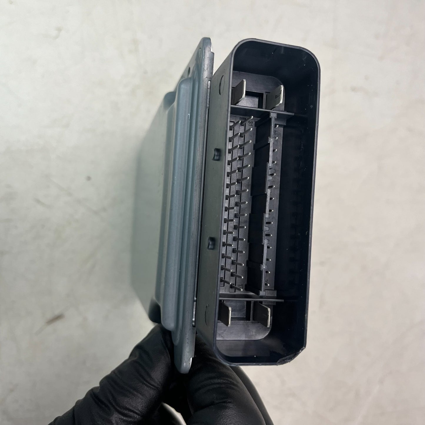 2008-2015 CADILLAC CTS-V ELECTRONIC SUSPENSION CONTROL MODULE UNIT 25942821 OEM