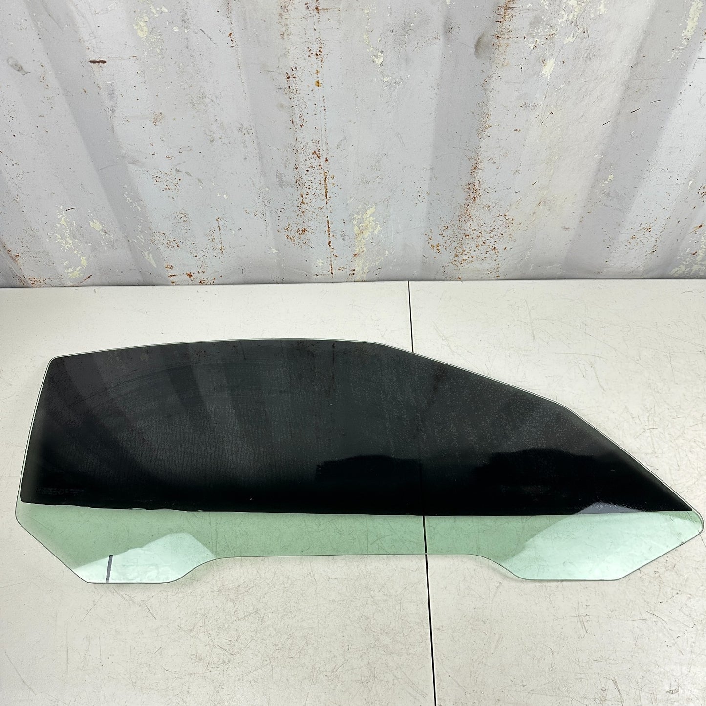 05-13 CHEVROLET CORVETTE C6 RIGHT PASSENGER SIDE DOOR WINDOW GLASS TINTED OEM