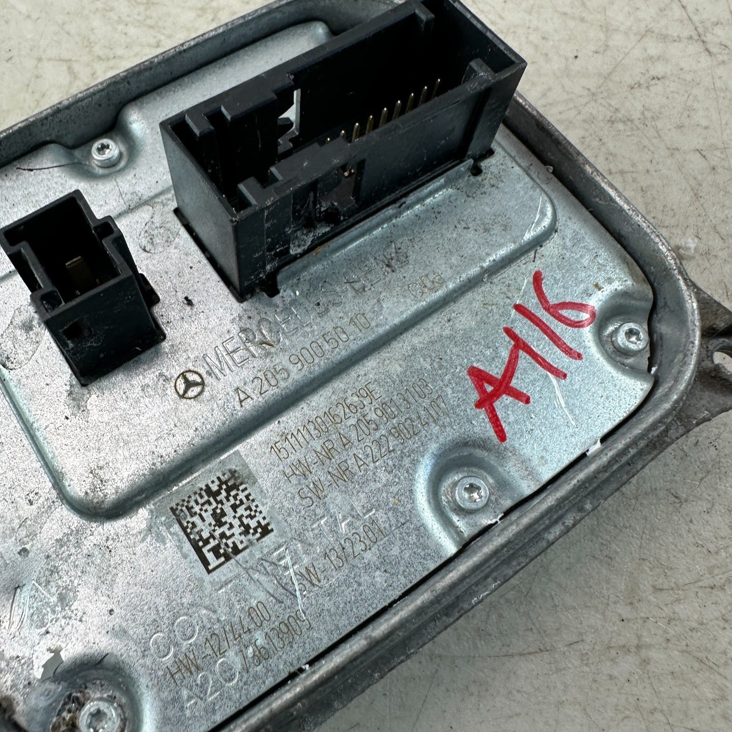 2015-2018 MERCEDES C300 W205 LED HEADLIGHT BALLAST CONTROL MODULE A2059005010