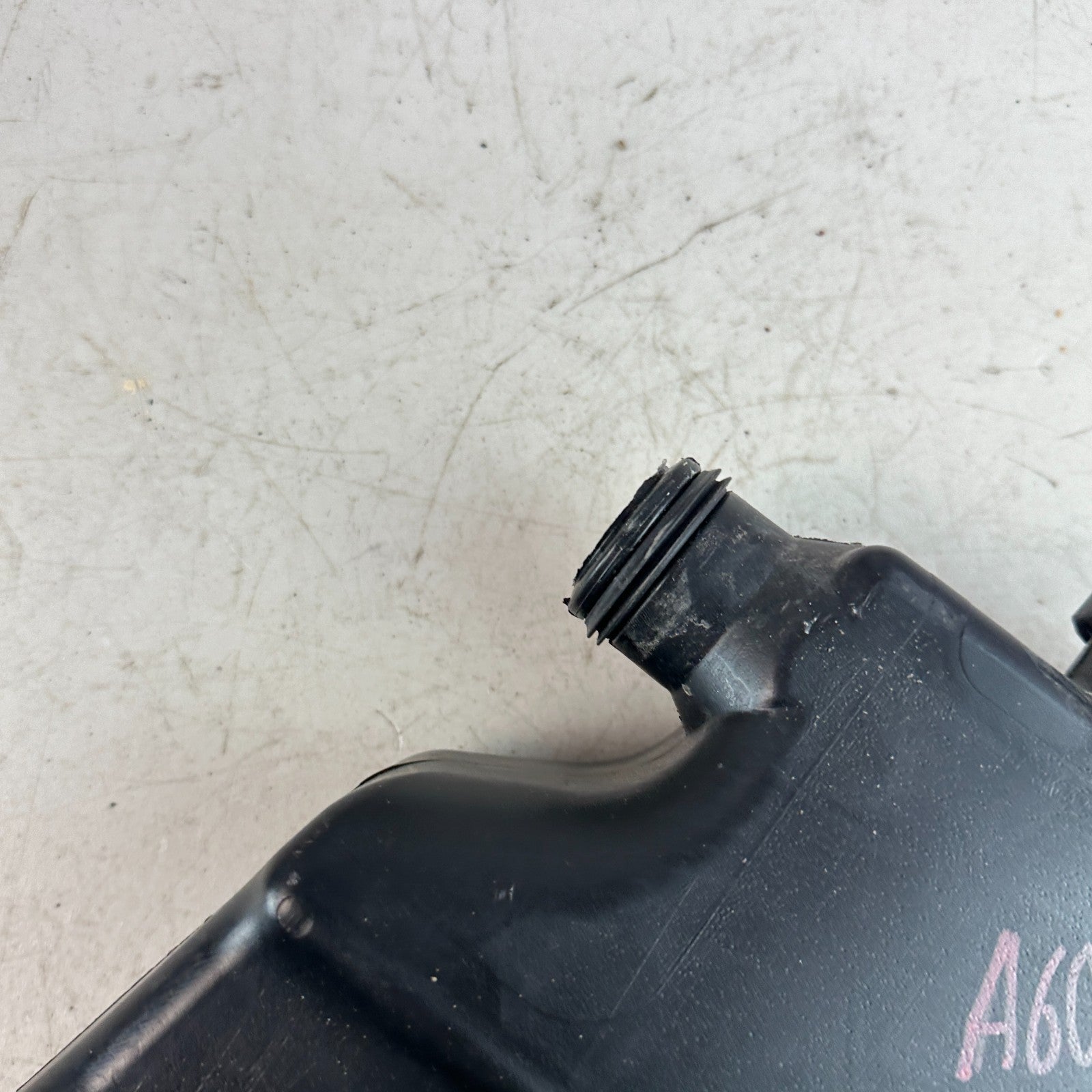 2015-2023 MERCEDES W205 C300 FRONT WIPER WASHER RESERVOIR BOTTLE A2058600260 OEM