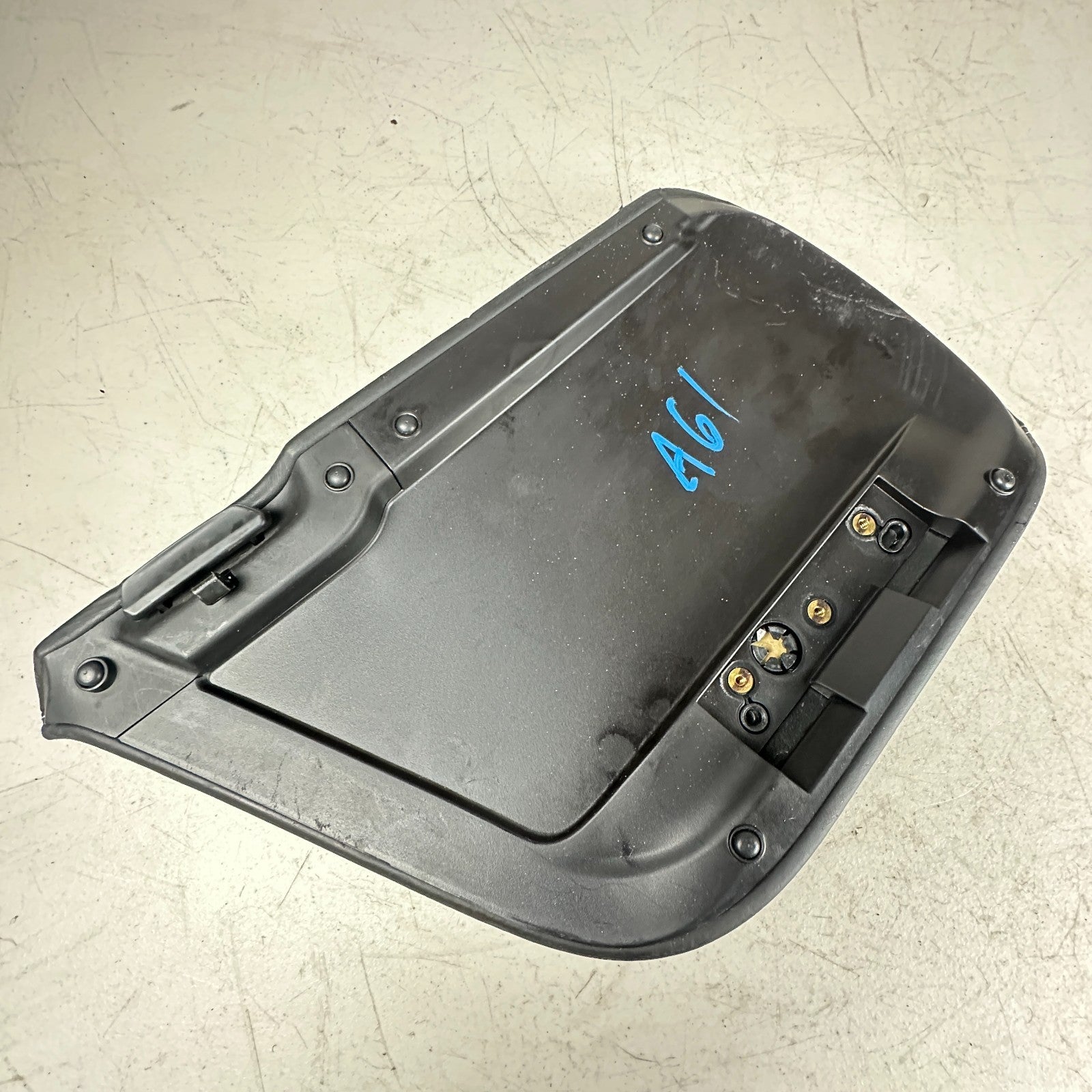 2014-2019 CHEVROLET CORVETTE C7 CENTER CONSOLE ARMREST LID BLACK LEATHER OEM