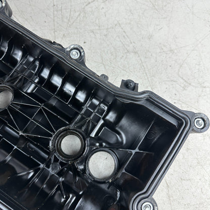 2012-2023 DODGE CHARGER 3.6L V6 RIGHT SIDE ENGINE CYLINDER HEAD VALVE COVER OEM