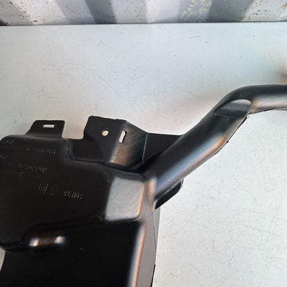 2014-2019 CHEVROLET CORVETTE C7 WASHER FLUID RESERVOIR TANK OEM