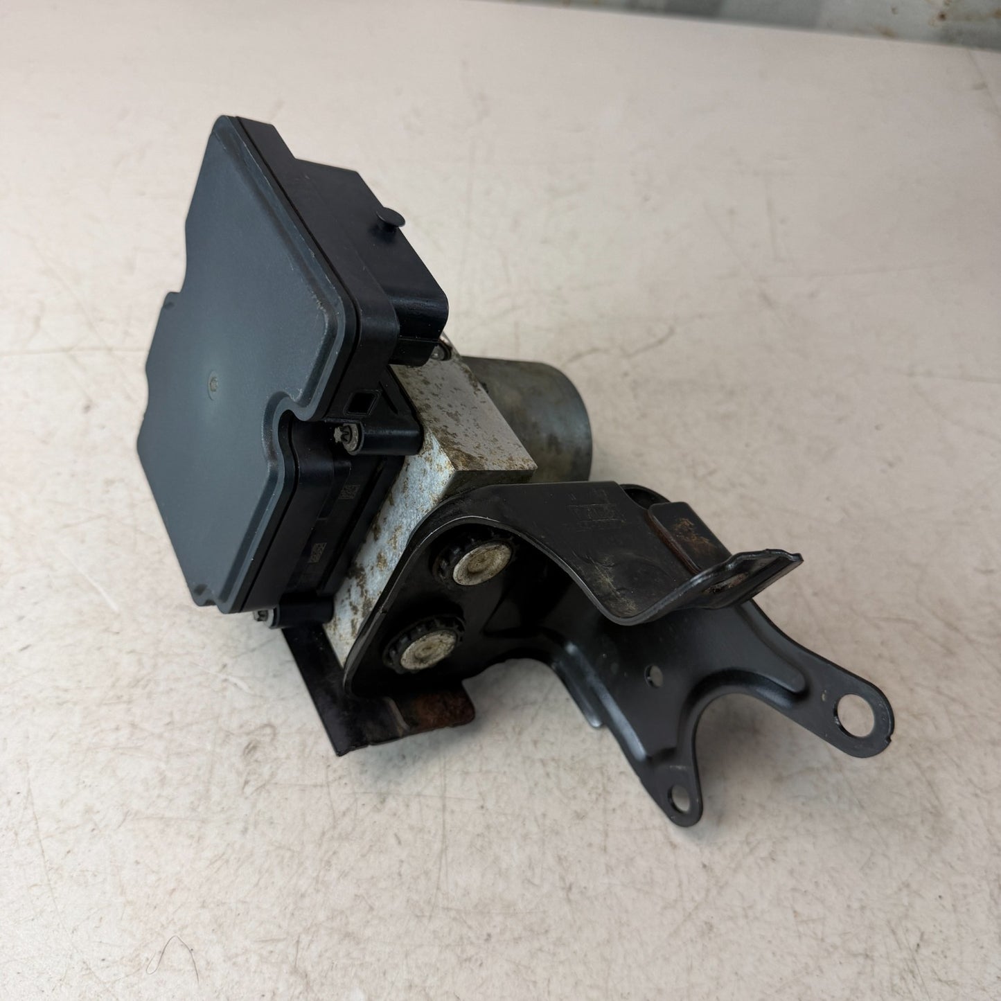 2017-2018 FORD F-150 ABS ANTI-LOCK BRAKE PUMP CONTROL MODULE UNIT HL34-2C405-AG