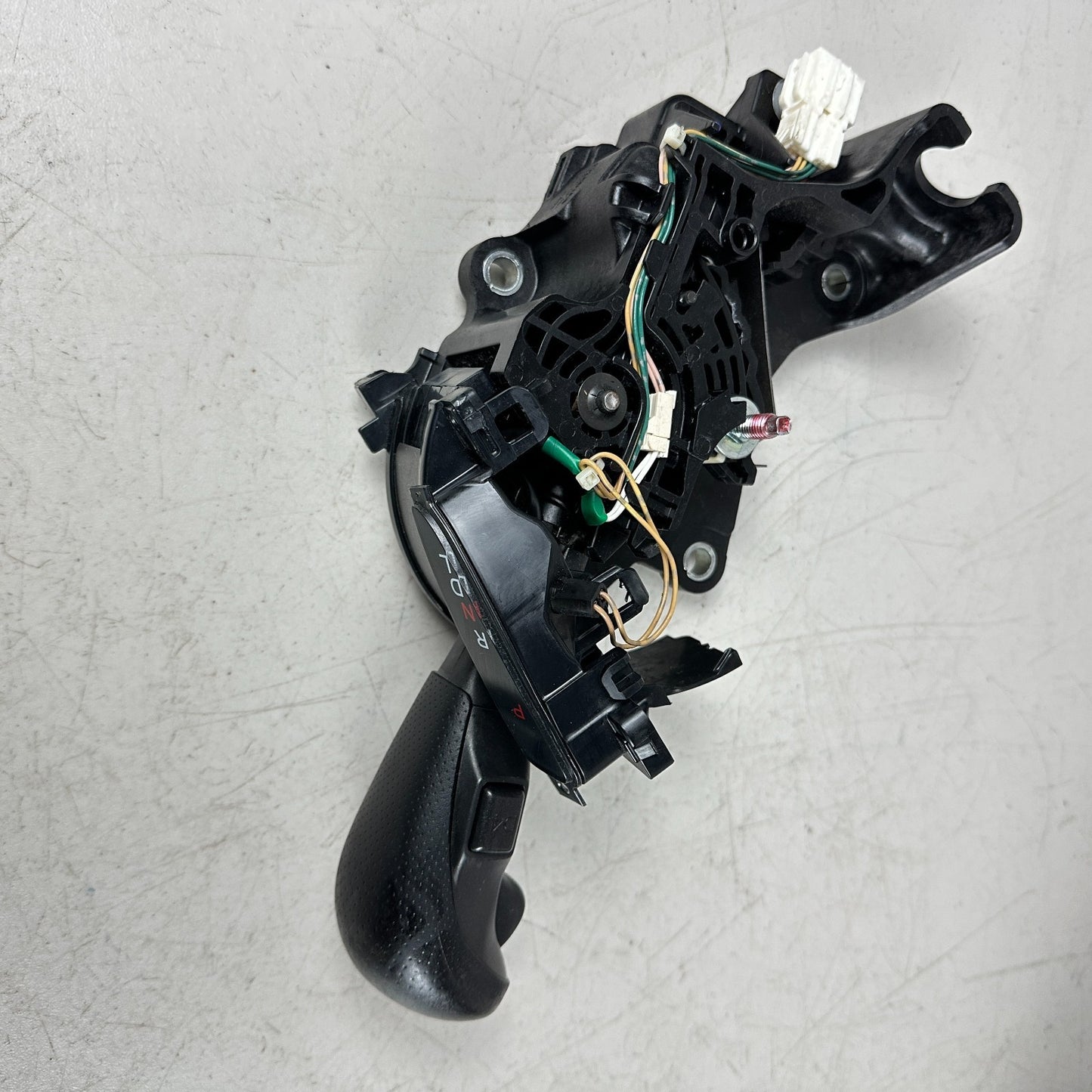 2011-2013 HONDA ODYSSEY FRONT AUTOMATIC FLOOR GEAR SHIFTER SELECTOR ASSEMBLY OEM