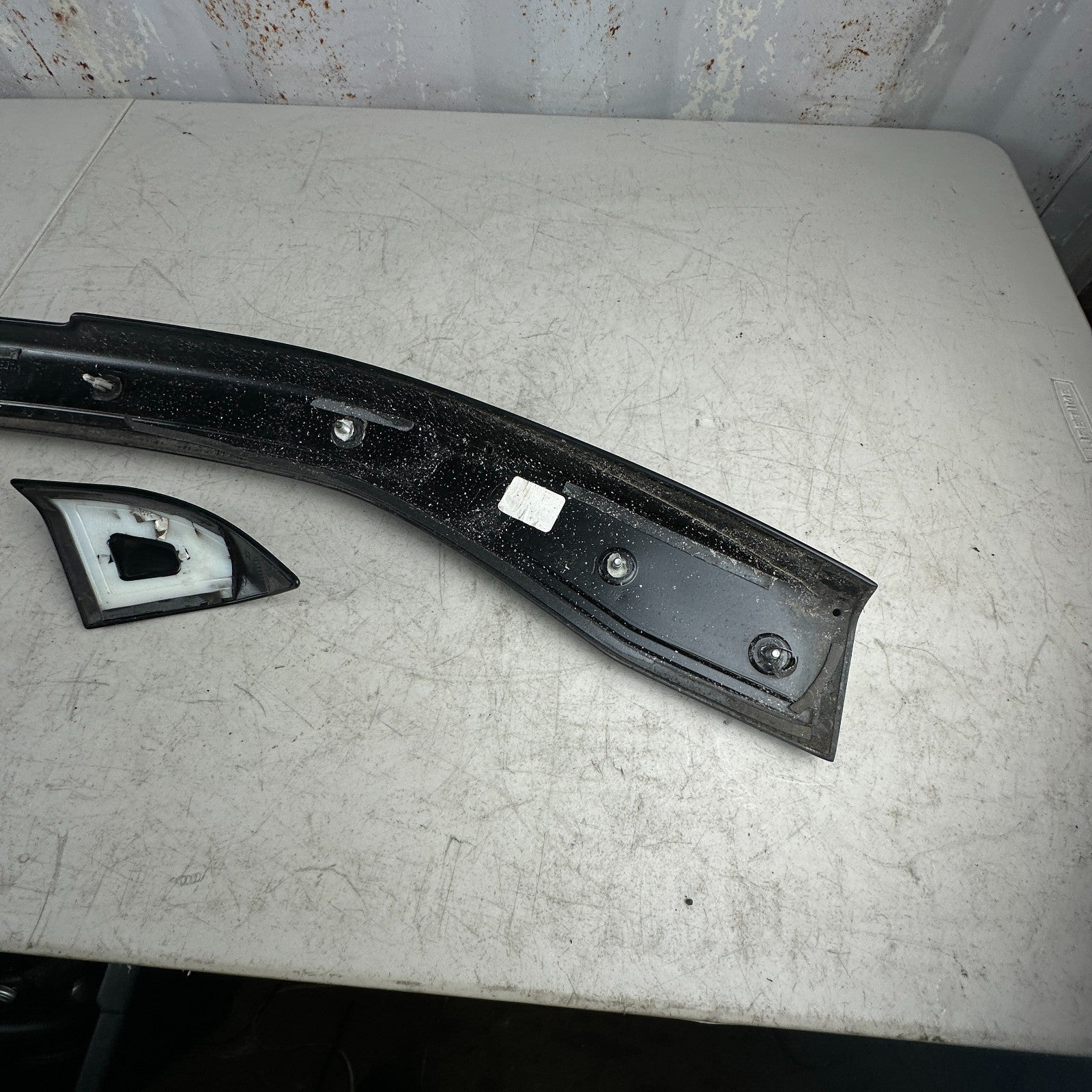 2017 - 2024 CHEVROLET CAMARO ZL1 REAR TRUNK LID END WING SPOILER BLACK 3PCS OEM