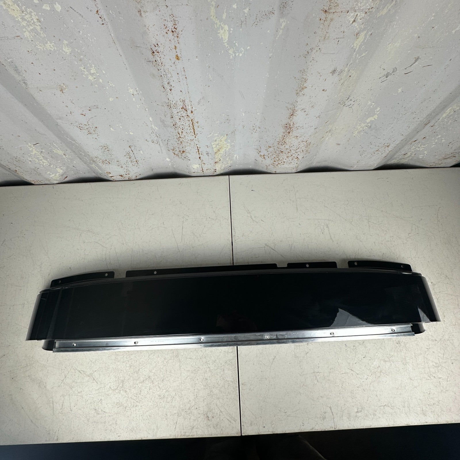 2014-2019 CHEVROLET CORVETTE C7 REAR ROOF EXTENSION COVER PANEL 23316884 OEM