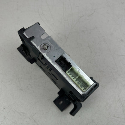 2014-2019 CHEVY CORVETTE C7 ONSTAR COMMUNICATION MODULE W/ BRACKET 23127633 OEM