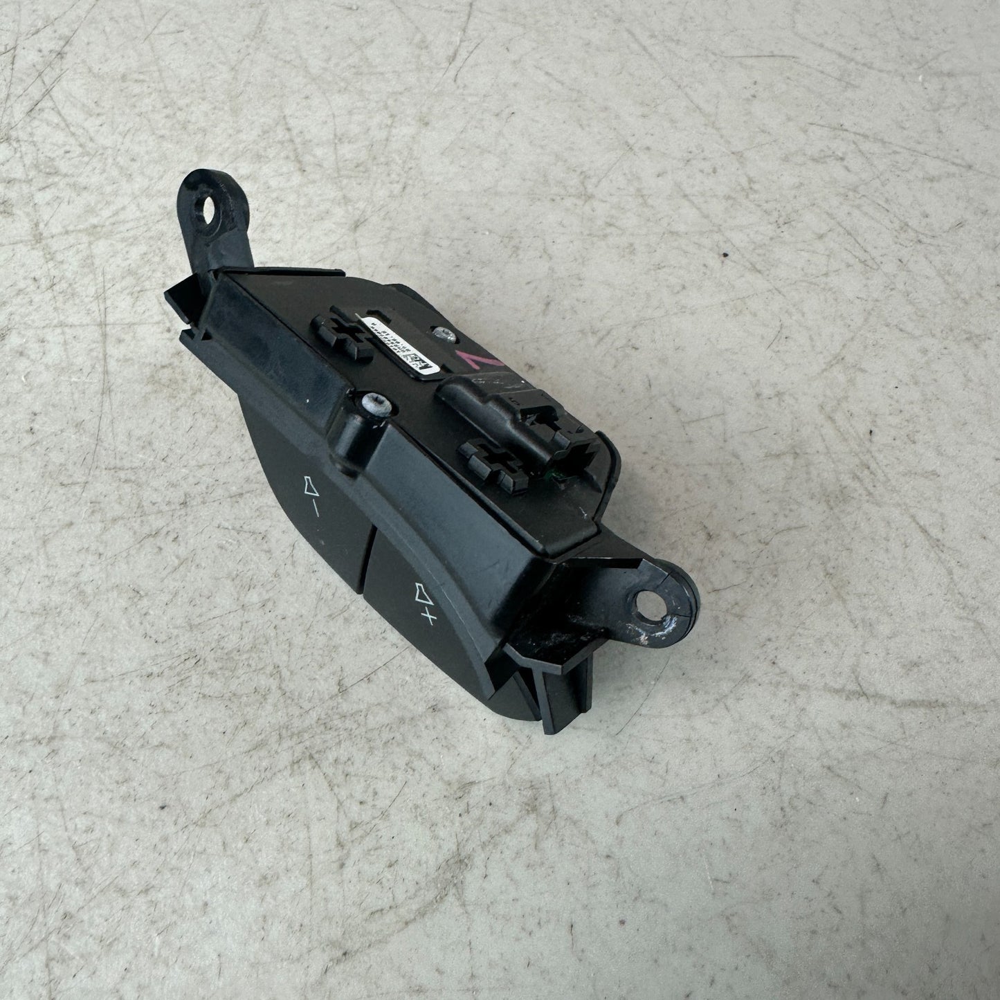 2014-2019 CHEVROLET CORVETTE C7 STEERING VOLUMN CONTROL SWITCH 23427866 OEM