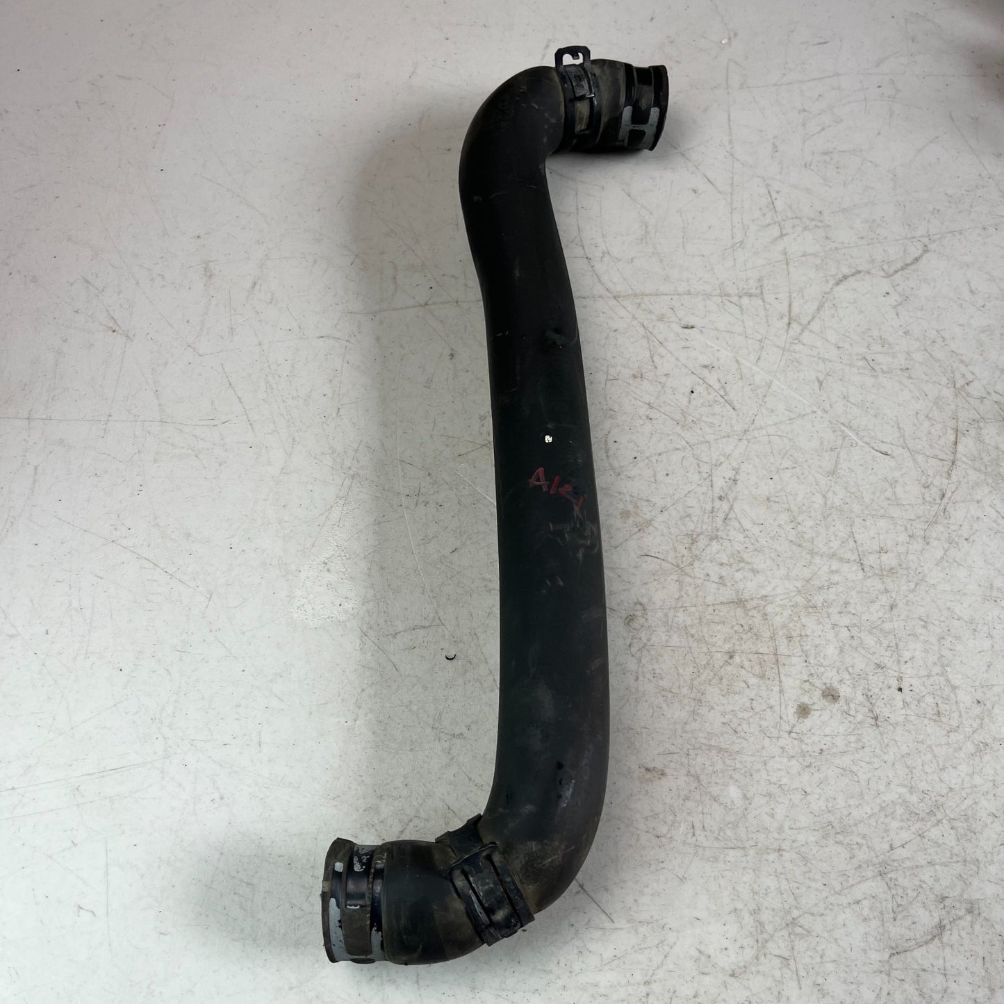 2005-2013 CHEVROLET CORVETTE C6 UPPER RADIATOR COOLING COOLANT HOSE TUBE OEM
