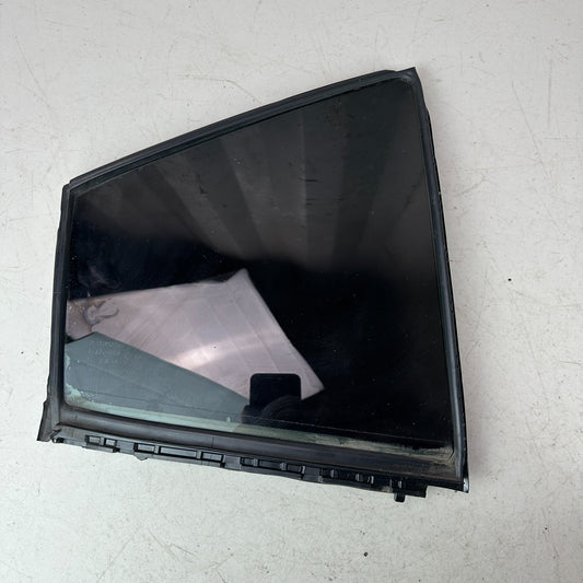 2020-2025 TOYOTA COROLLA REAR RIGHT SIDE DOOR VENT WINDOW GLASS 68188-12370 OEM