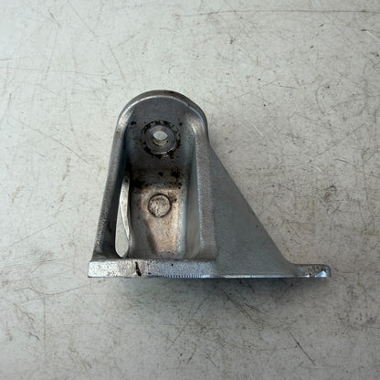 05-13 CHEVROLET CORVETTE C6 RIGHT PASSENGER SIDE ENGINE MOTOR MOUNT BRACKET OEM