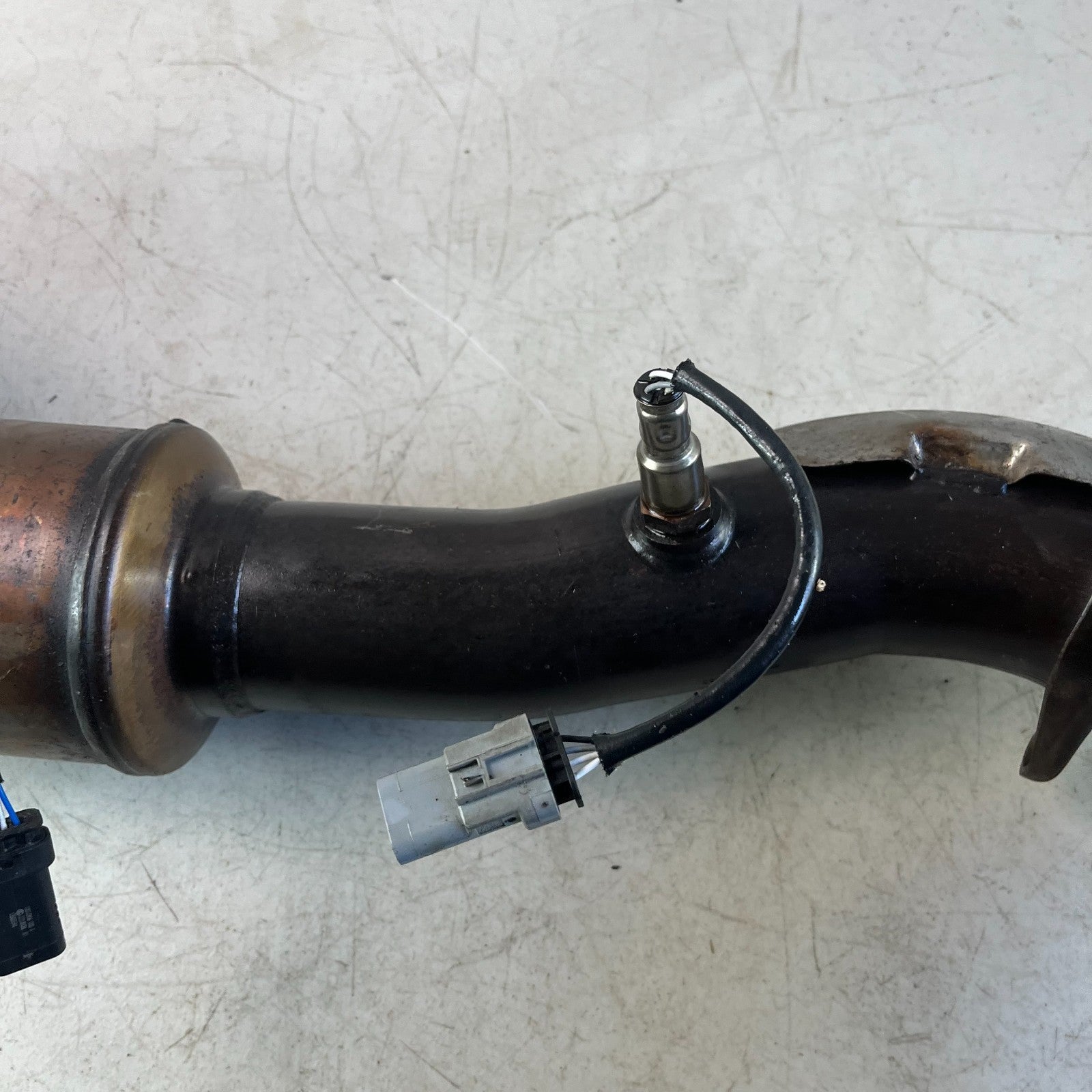 2014-2019 CHEVROLET CORVETTE LEFT DRIVER SIDE EXHAUST DOWNPIPE PIPE 23373202 OEM