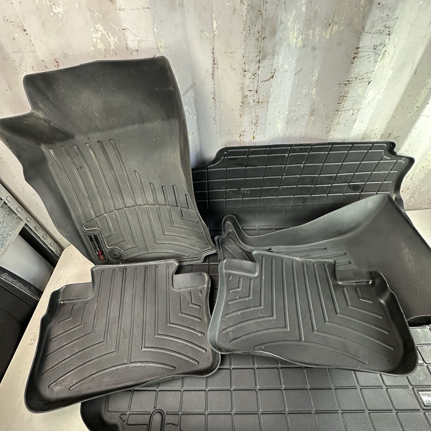 2009-2015 Cadillac CTS-V Weather Tech Floor/Trunk Rubber Floor Mats Set 5 PIECES