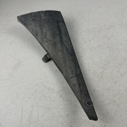 2014-2019 CHEVROLET CORVETTE FRONT RIGHT SIDE WHEEL OPENING MOLDING 23109512 OEM