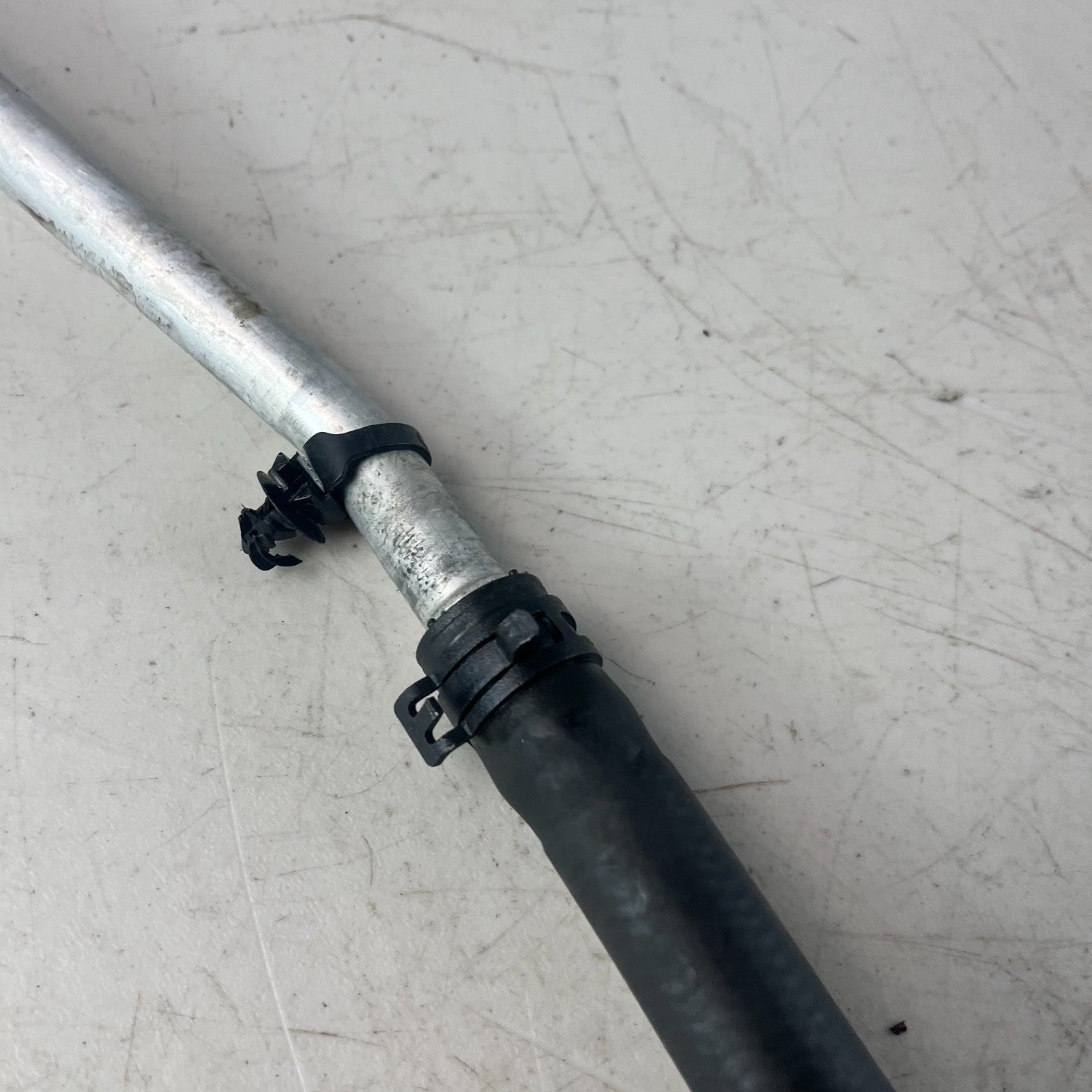 2016-2024 CHEVROLET CAMARO SS ENGINE RADIATOR COOLANT COOLING HOSE PIPE OEM