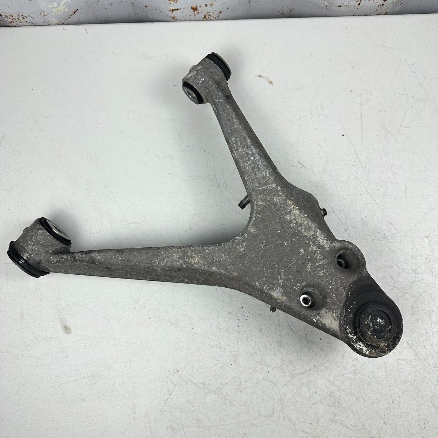 2005-2013 CHEVROLET CORVETTE C6 FRONT LEFT DRIVER SDIE LOWER CONTROL ARM OEM