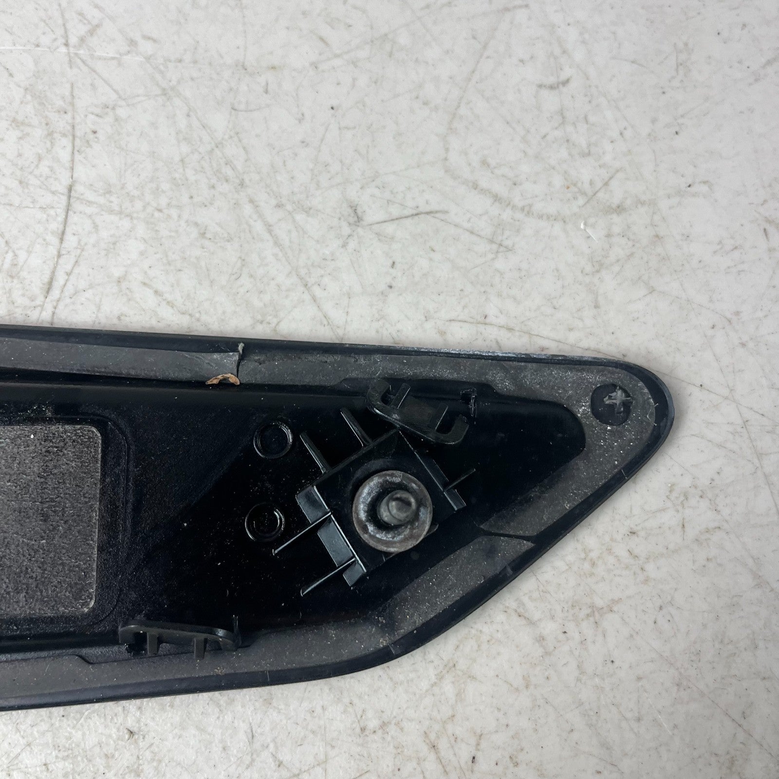 2016-24 CHEVROLET CAMARO FRONT RIGHT SIDE HOOD BONNET SCOOP VENT 23403776 OEM