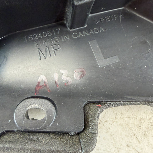 05-13 C6 Corvette Exterior A Pillar Bracket LH Driver 15240517